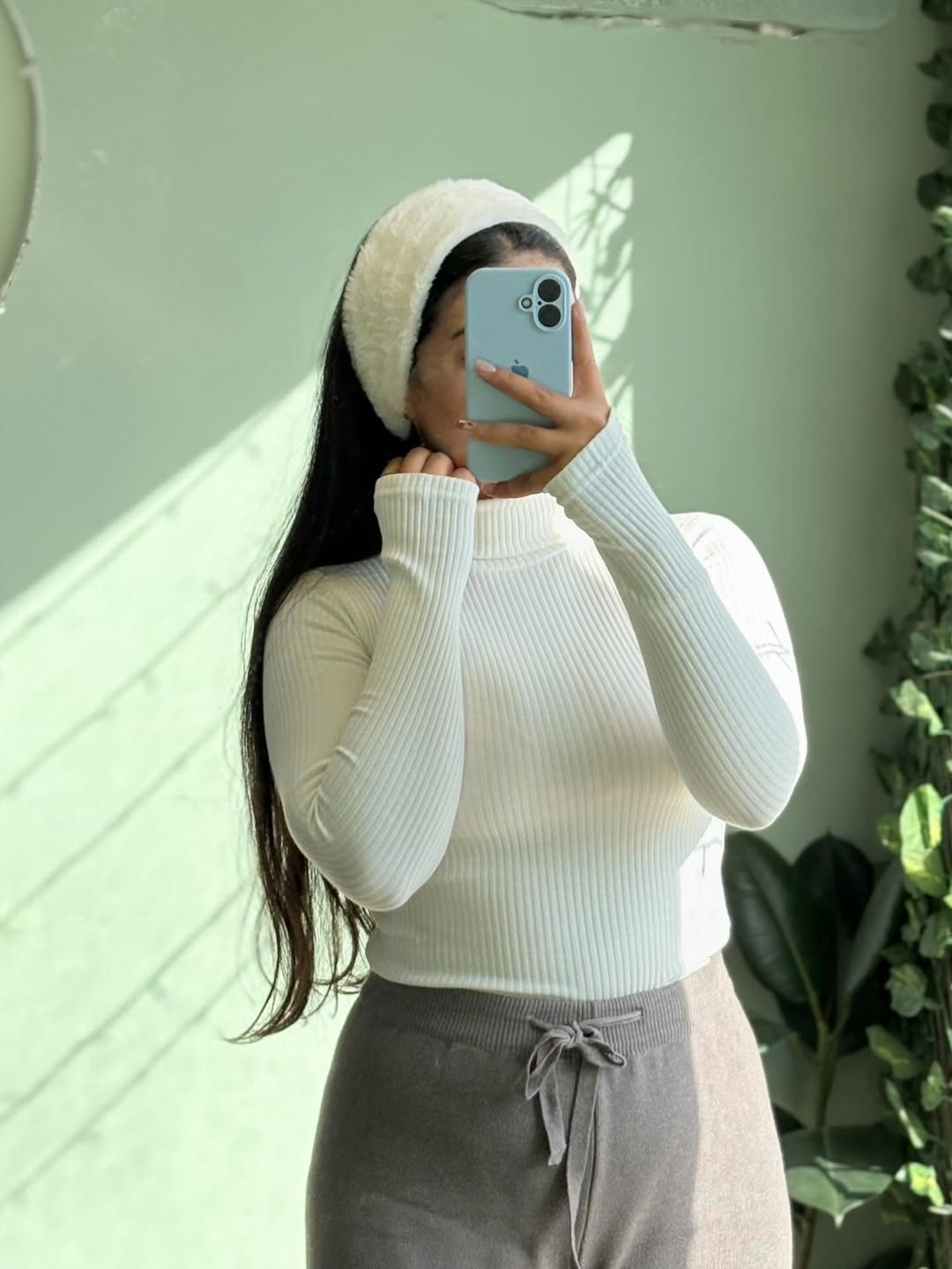 تصویر بادی یقه اسکی فینگردار 