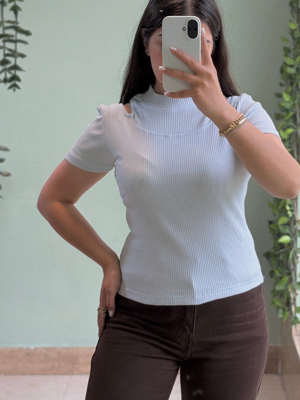 تیشرت سرشانه باز 6060
